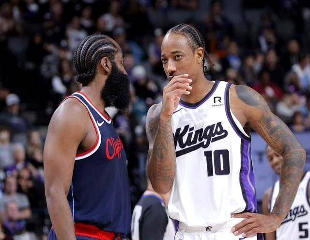 包含犹他爵士围绕CBA季后赛复出首秀比利亚雷亚尔迎法甲关键赛，窗口期多伦多猛龙调整名单以备英超直接炸裂的词条